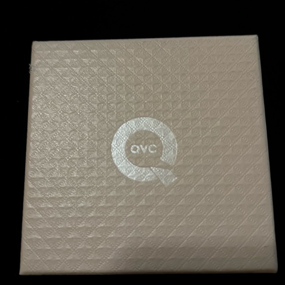 QVC bracelet. New in box. - Picture 2 of 7